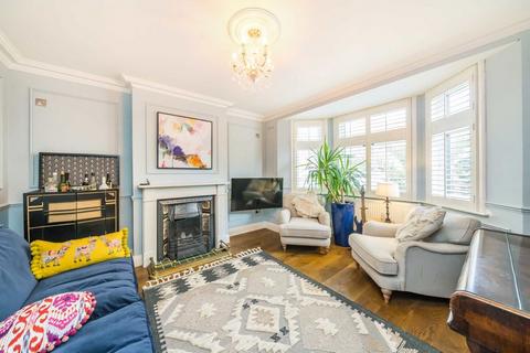 4 bedroom house for sale, Garden Avenue, Mitcham CR4
