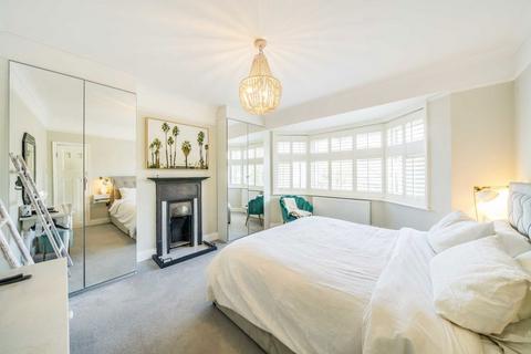 4 bedroom house for sale, Garden Avenue, Mitcham CR4