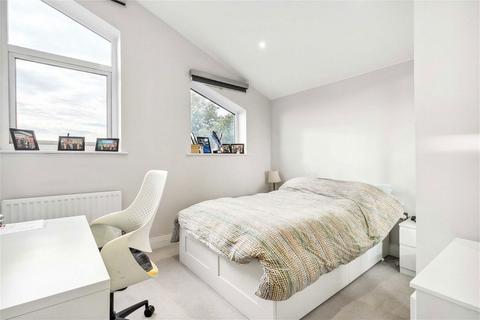4 bedroom terraced house for sale, Eveline Road, Mitcham CR4