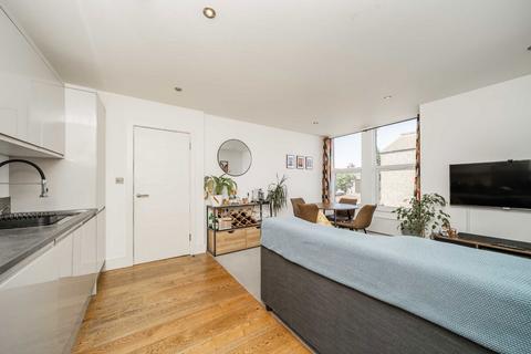 1a Renmuir Street, London, SW17 9SR