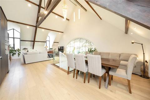 Huddlestone Road, London NW2