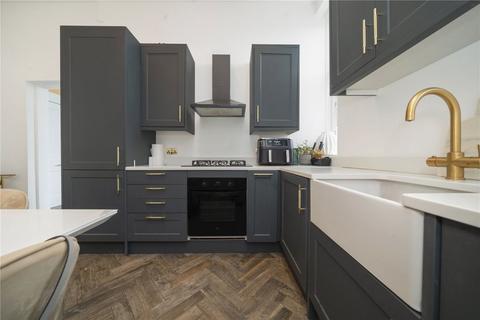 2 bedroom flat for sale, St Pauls Avenue, London NW2