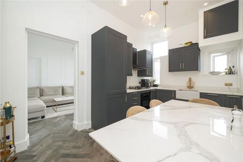 2 bedroom flat for sale, St. Pauls Avenue, London NW2
