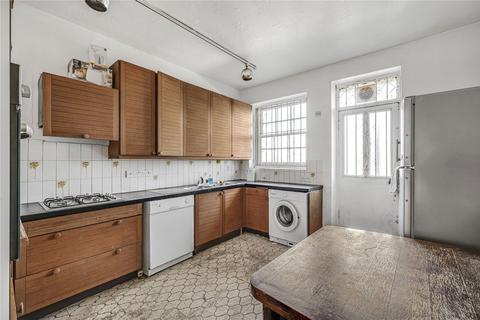 3 bedroom flat for sale, Sidmouth Road, London NW2