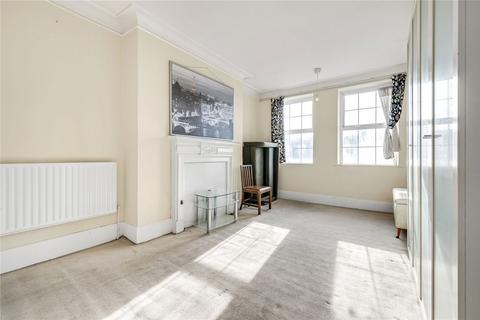 3 bedroom flat for sale, Sidmouth Road, London NW2