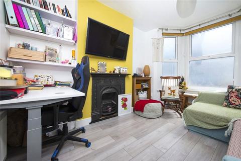 1 bedroom flat for sale, Chapter Road, London NW2