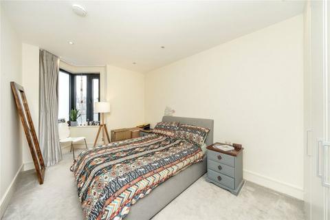 2 bedroom flat for sale, Honeywood Road, London NW10