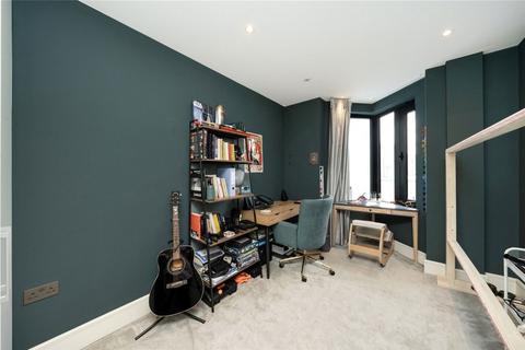 2 bedroom flat for sale, Honeywood Road, London NW10