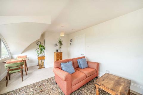 2 bedroom flat for sale, Streatham Common North, London SW16