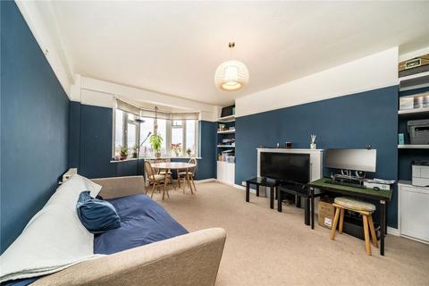 1 bedroom flat for sale, Streatleigh Court, London SW16