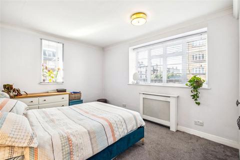 undefined, The High, London SW16