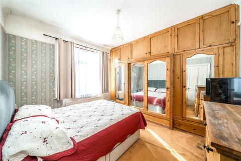4 bedroom terraced house for sale, Cricklade Avenue, London SW2