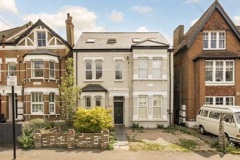 2 bedroom flat for sale, Babington Road, London SW16