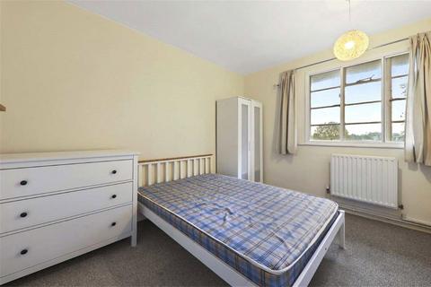 2 bedroom flat for sale, Glyn Court, London SW16