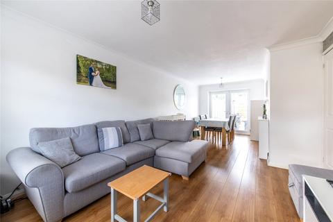 15 Lorton Close, Gravesend, DA12 4EX