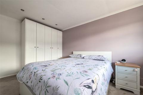 15 Lorton Close, Gravesend, DA12 4EX