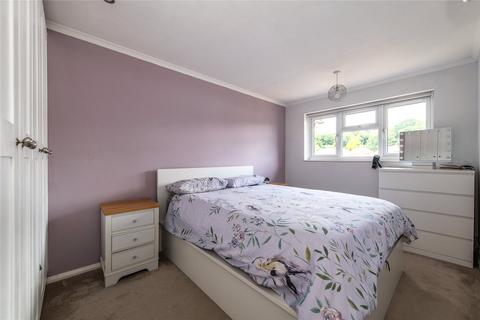 15 Lorton Close, Gravesend, DA12 4EX