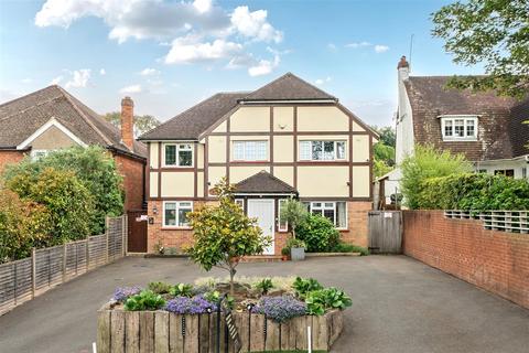 39 Yew Tree Bottom Road, Epsom, KT17 3NQ