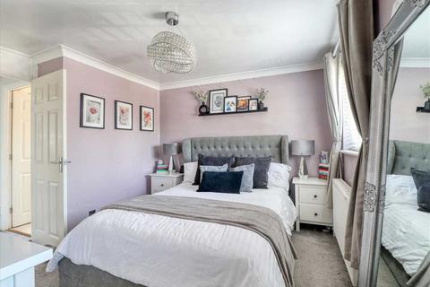 20 Blake Drive, Clacton-on-sea, CO16 8ED