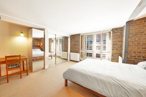 undefined, Rotherhithe Street, Surrey Quays, London, SE16