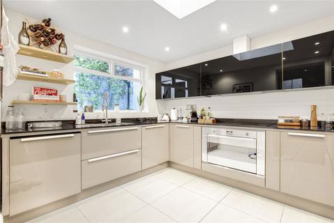 2 bedroom flat for sale, Courtfield Gardens, London SW5