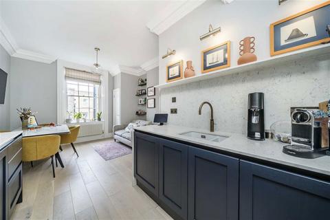 2 bedroom flat for sale, St. Georges Square, London SW1V