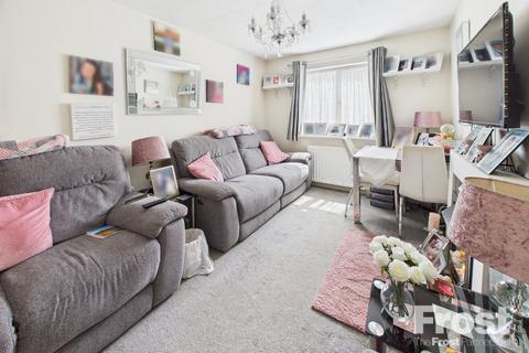 40 Rockall Court, Slough, SL3 8EZ