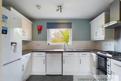 2 bedroom flat to rent, Eddington Crescent, Welwyn Garden City, AL7