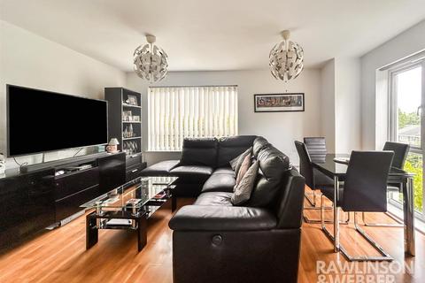 undefined, Pool Close, West Molesey KT8