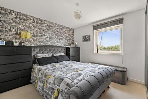 undefined, Pool Close, West Molesey KT8