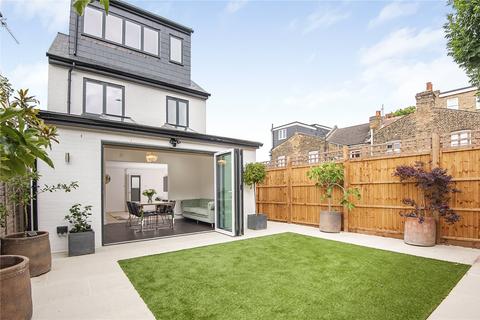 40 Newton Road, Isleworth, TW7 6QD