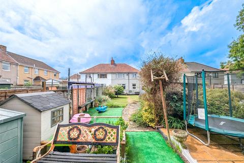 12 Field Road, Bristol, BS15 1HT