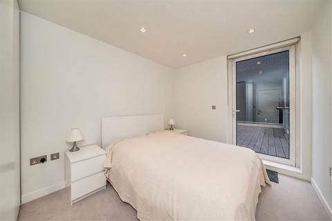 3 bedroom flat for sale, Wenlock Road, London N1