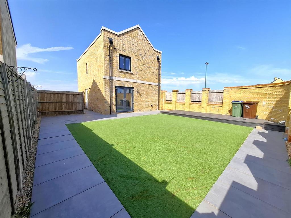 Garden 2.jpg