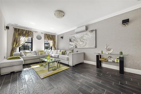 undefined, Kings Avenue, Bromley
