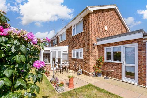 5 Fairacre, Broadstairs, CT10 2JN