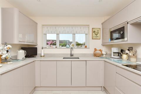 5 Fairacre, Broadstairs, CT10 2JN