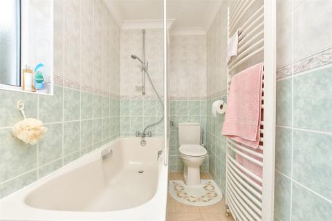5 Fairacre, Broadstairs, CT10 2JN