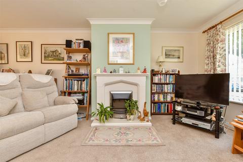 5 Fairacre, Broadstairs, CT10 2JN