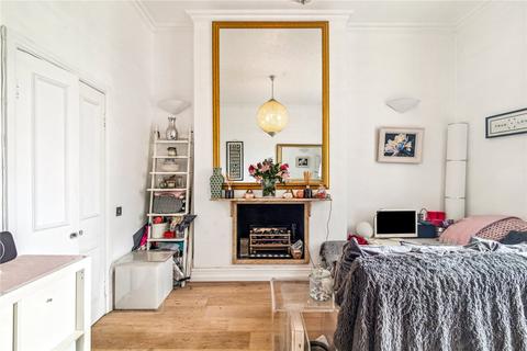 2 bedroom flat for sale, St. Quintin Avenue, W10