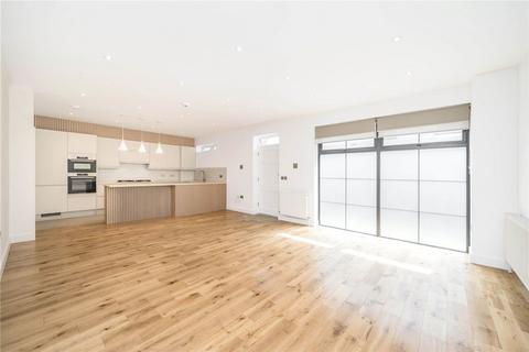 5 bedroom house to rent, Old Manor Yard, London SW5