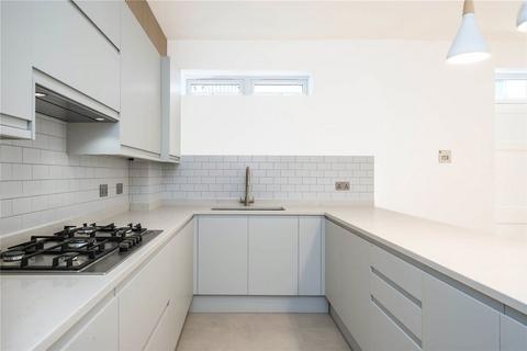 5 bedroom house to rent, Old Manor Yard, London SW5