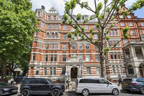 2 bedroom flat for sale, Queens Gate, South Kensington, London, SW7