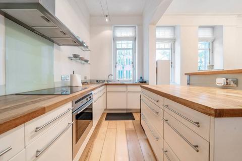 2 bedroom flat for sale, Queens Gate, South Kensington, London, SW7