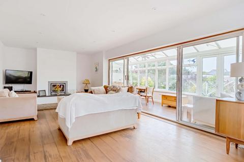 4 bedroom chalet for sale, Winterton Way, Shoreham-By-Sea
