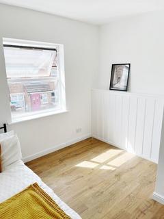 1 bedroom in a flat share to rent, King Street, Bristol BS5