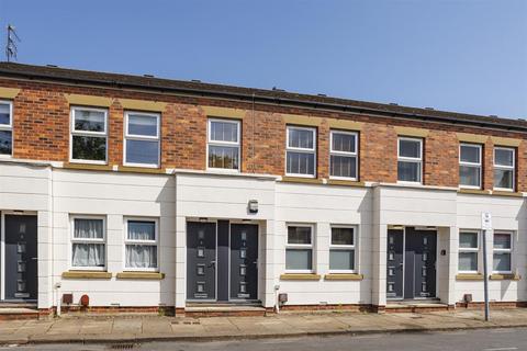 2 bedroom flat to rent, Escrick Street, York
