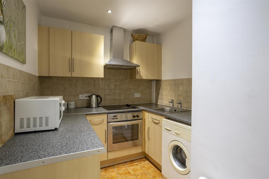 Flat 4 Escrick Street 9.jpg