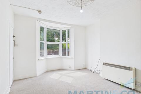 Studio to rent, New England Road, Brighton