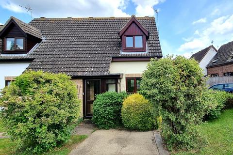 9 Dakings Drift, Halesworth, IP19 8TQ